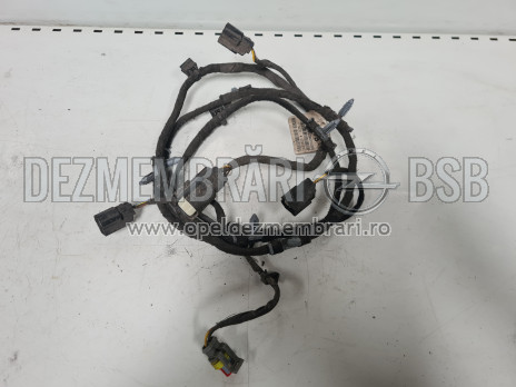 Set de cabluri senzori de parcare Opel Astra J cu 4 senzori 13302525 17813